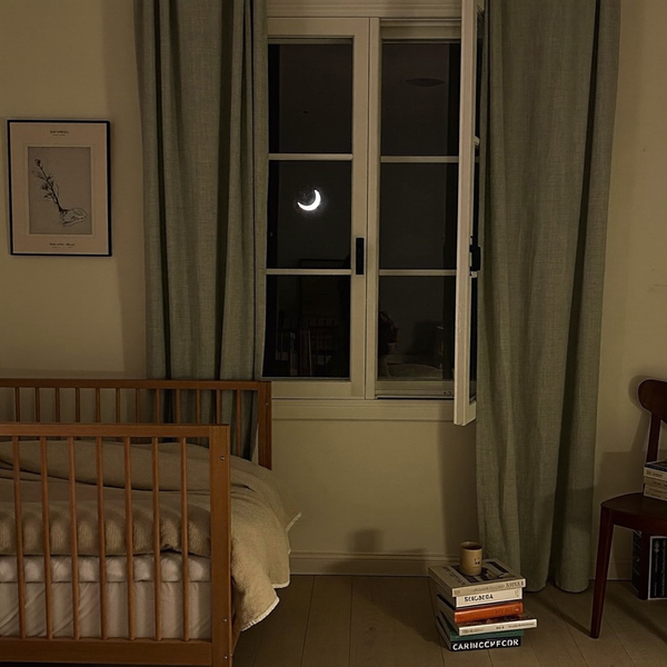 Chambre de bébé paisible la nuit